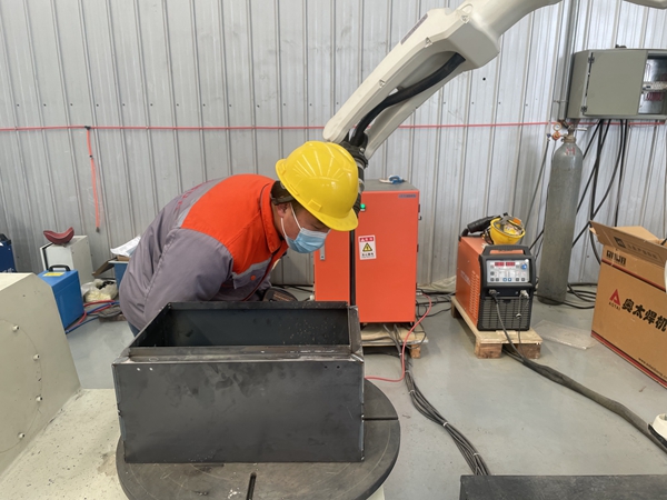 ���ӻ�е��