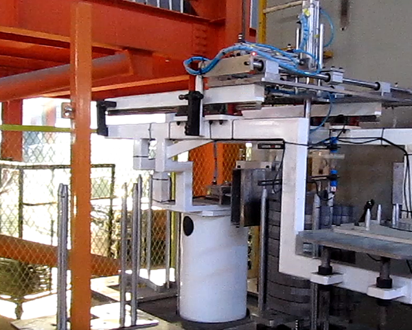 ����15KG��ѹ���߻�е��