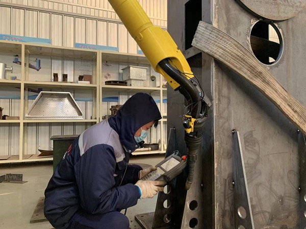 ��Զ����������ߵ�Ҫ������Щ����������