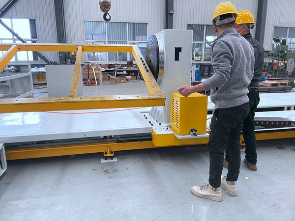 ���ӱ�λ��ת�̵�����