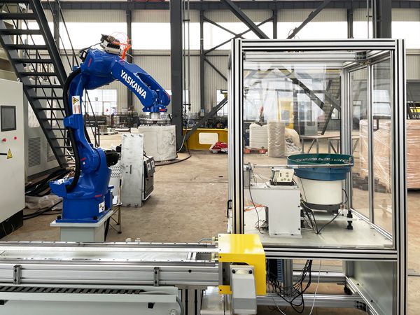 青岛AG平台游戏大厅_AG真人国际厅生产的搬运机械人展示 搬运机械人常见的最后执行器有哪些