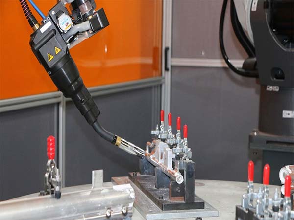 �Զ�����װ���������Լ���ɽṹ����