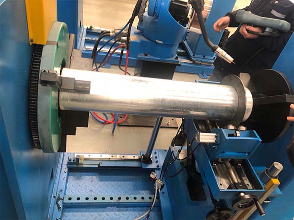 焊接变位机控制工件焊接变形的方法 焊接变位机控制工件焊接变形的方法