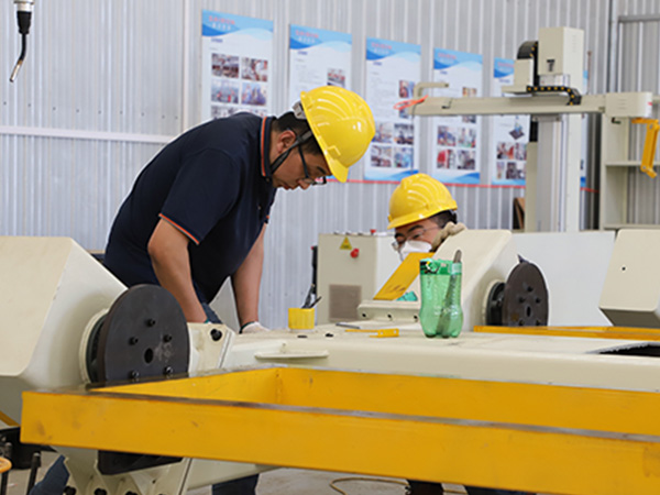 焊接变位机在事情前检查线路问题 焊接变位机在事情前检查线路问题