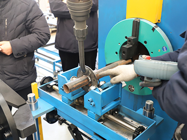 �Զ�����װ���������ԣ���������������