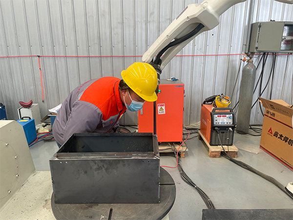 �Զ����ӻ�е�˿��Ժ������ֹ���������������