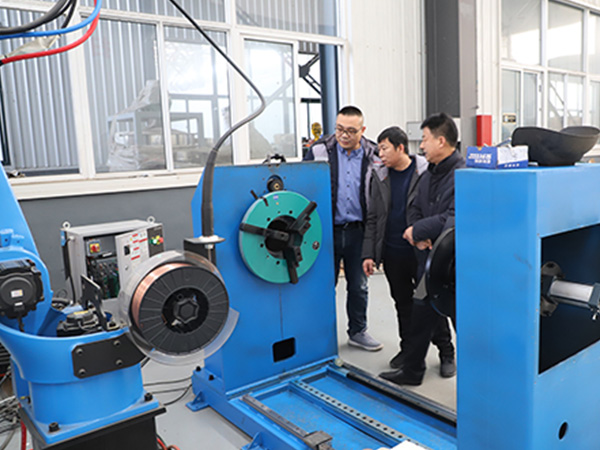 ���ӻ�е�˳��Ҷ��ƹ��������������ģ���������������