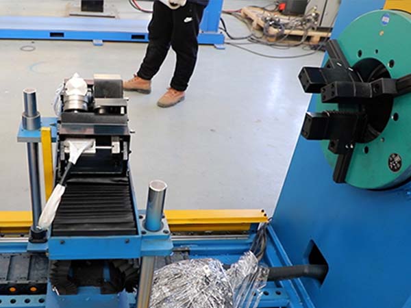 �������ӻ�е�˺���ں��ӻ�е�˵�ѡ��